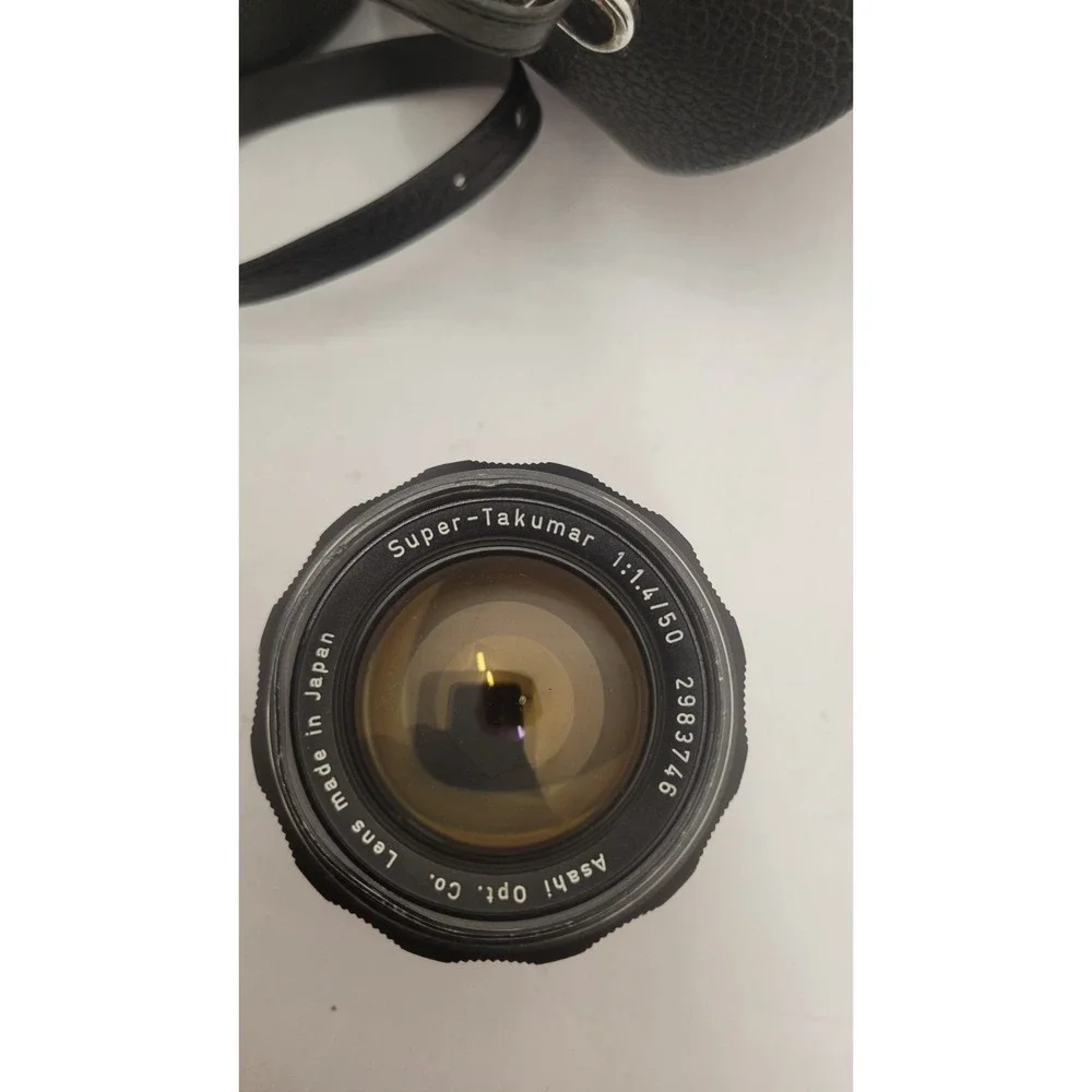 Asahi Pentax Super-Takumar 50mm f1.4 M42 Lens Case Nice
